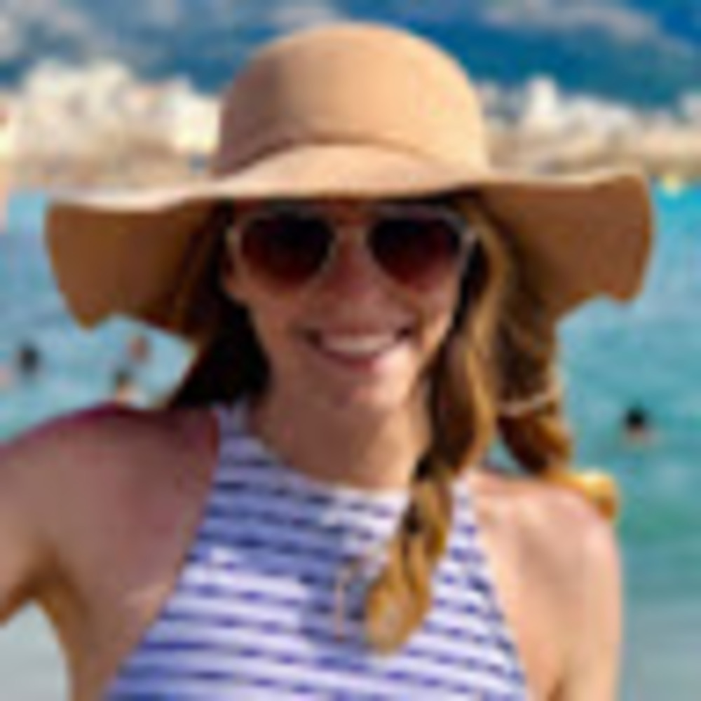 Meet your Posher, Claire